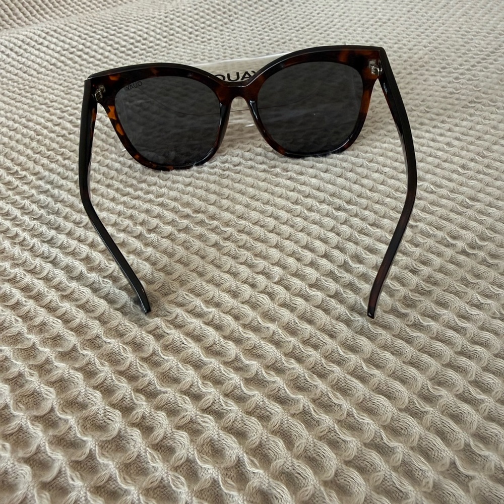 Quay Australia Brown Tortoise ‘It’s My Way’ Sunglasses - Picture 2 of 4